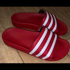 USED Adidas Adilette Sandal Slide SZ 5 Gradeschool